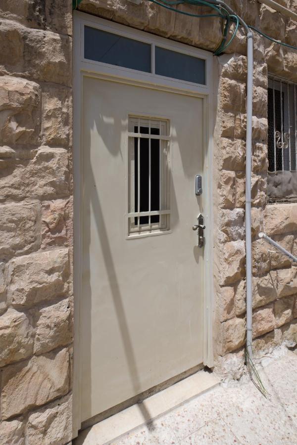 Aju Hamadregot 31 Suites Jerusalem Exteriör bild